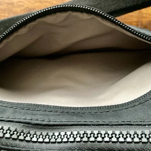 Kipling Rikka Crossbody - Picture 4 of 11